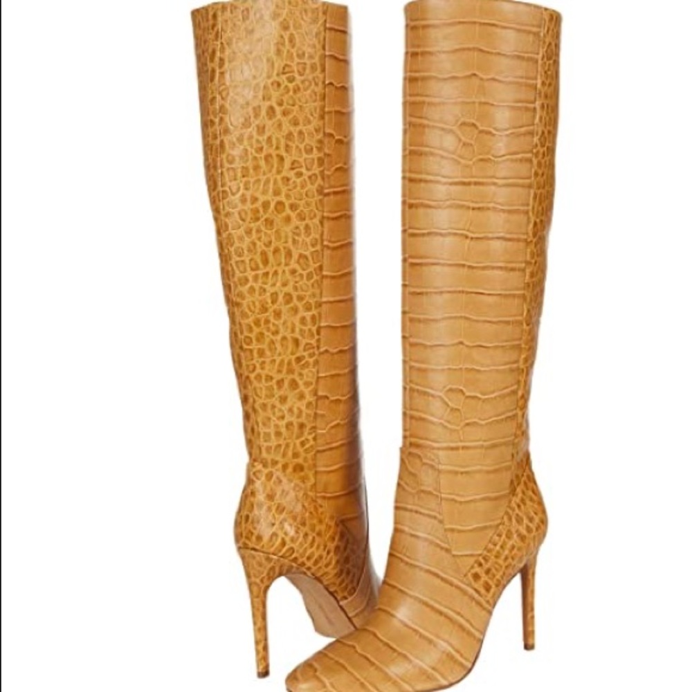 Like new! Vince Camuto •Fendels Boots•